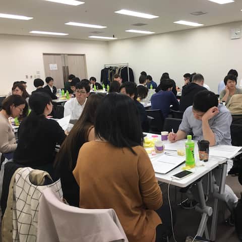 UX DAYS TOKYO 2019「行動経済学（ビヘイビアラル・エコノミックス）の実践方法〜基礎編〜」のワークショップの様子